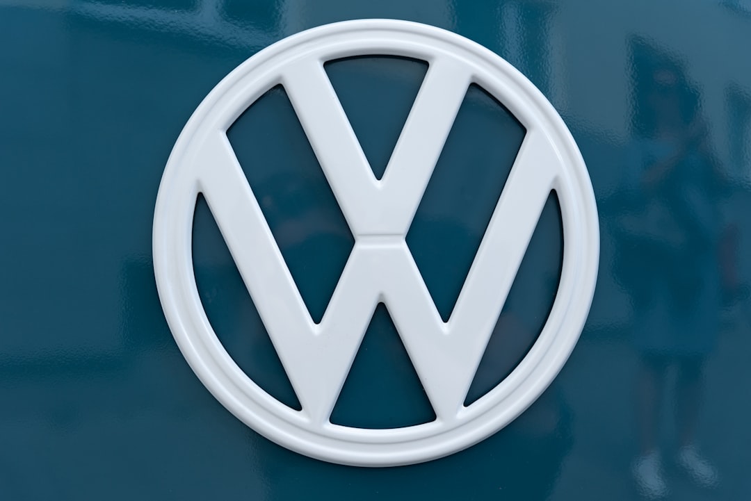 silver-mercedes-benz-emblem-on-blue-surface-5mlbmydsgby